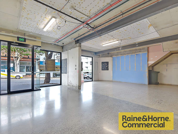 Click to view all images 561 Brunswick Street New Farm QLD 4005 - Image 2