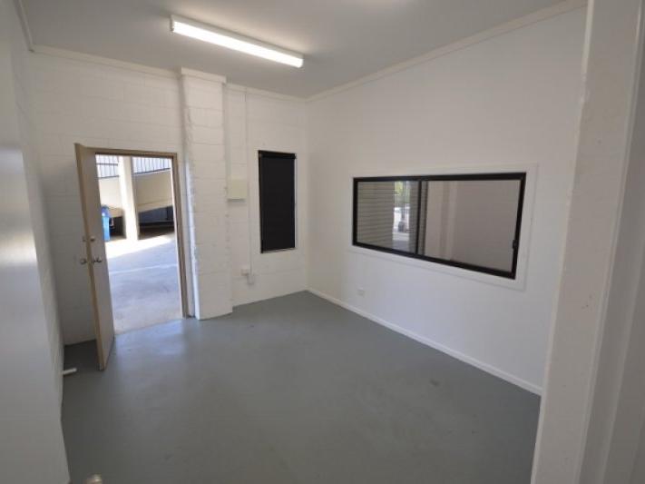 Click to view all images Currumbin QLD 4223 - Image 3