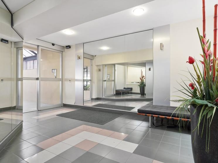 Click to view all images 2/47 Havelock Street West Perth WA 6005 - Image 3