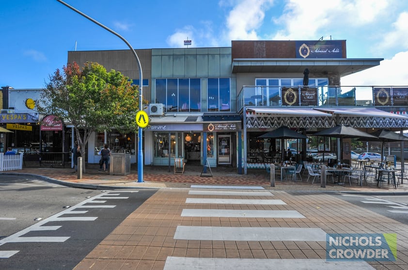 Click to view all images 27 Main Street Mornington VIC 3931 - Image 2