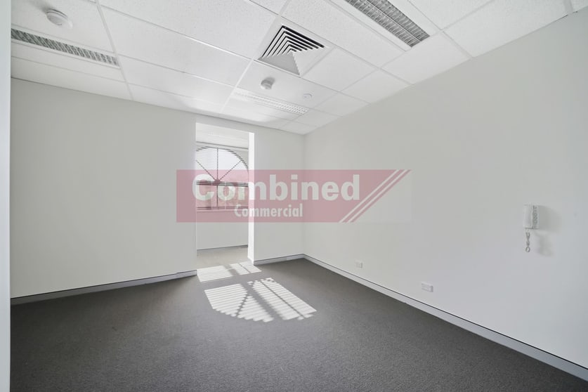 Click to view all images 4/130 Argyle Street Camden NSW 2570 - Image 1