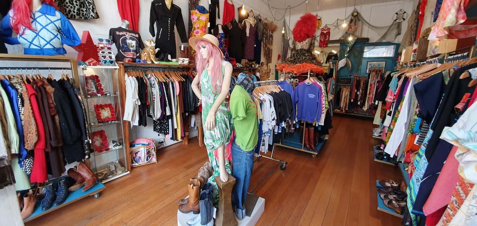Click to view all images 239 High Street Northcote VIC 3070 - Image 3