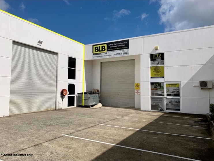 Click to view all images 2/39-41 Dover Drive Burleigh Heads QLD 4220 - Image 1