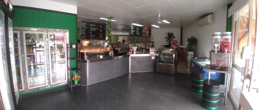 Click to view all images 4/1 Regina Ave Ningi QLD 4511 - Image 2