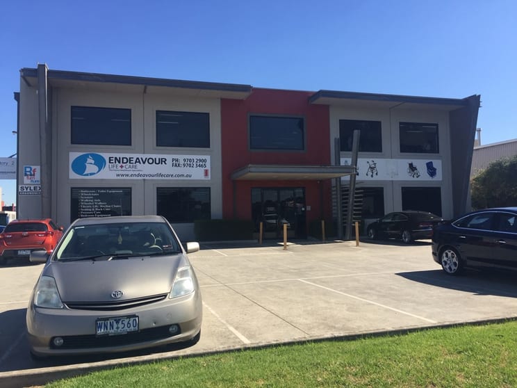 Click to view all images 2/37 Hallam South Road Hallam VIC 3803 - Image 2