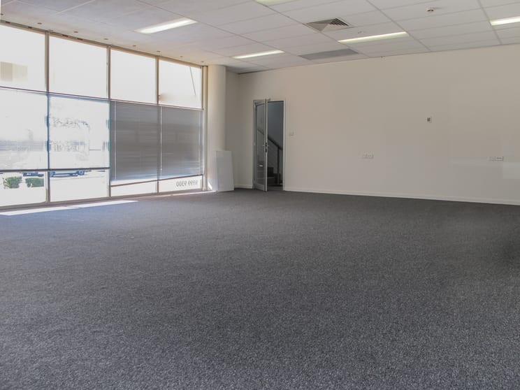Click to view all images Unit 1/251 Old Northern Road Castle Hill NSW 2154 - Image 2