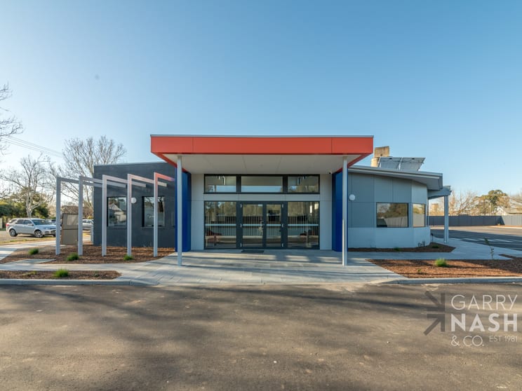 Click to view all images 2-6 Green Street Wangaratta VIC 3677 - Image 2