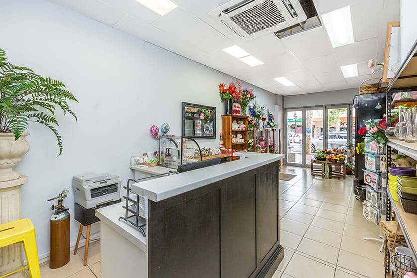Click to view all images 308 Peel Street Tamworth NSW 2340 - Image 3