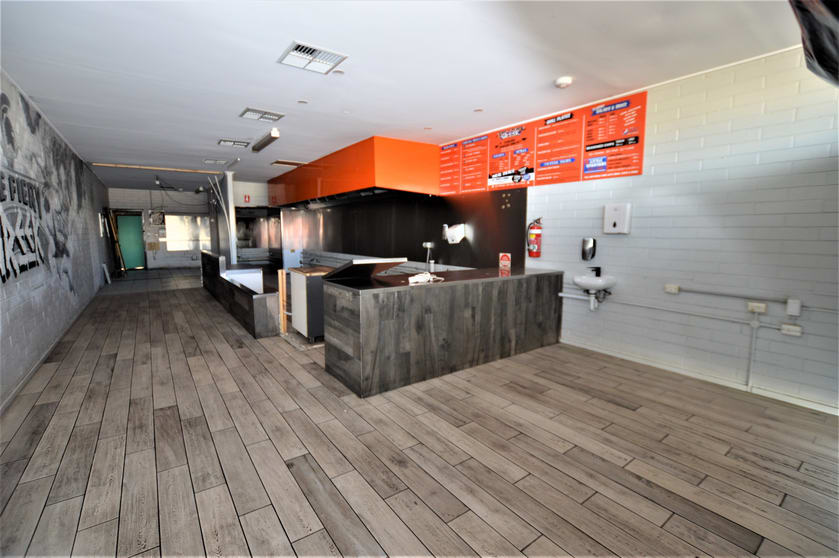 Click to view all images 4/55 Beach Road Christies Beach SA 5165 - Image 3