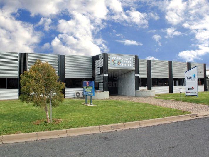 Click to view all images Unit 3 & 4/8 - 10 Wentworth Street East Wagga Wagga NSW 2650 - Image 1