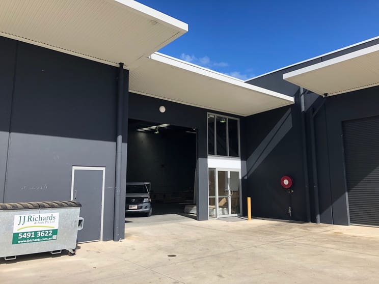 Click to view all images Unit 3/39-41 Access Crescent Coolum Beach QLD 4573 - Image 3