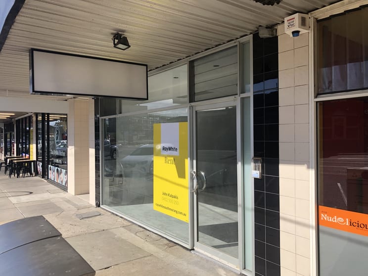 Click to view all images 5 Gorge Road South Morang VIC 3752 - Image 2