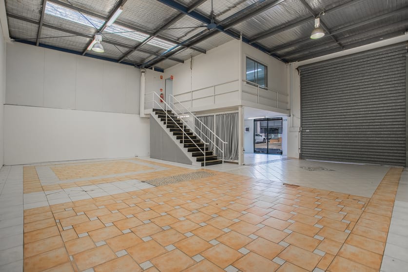 Click to view all images 9 - UNDER OFFER/10 Victoria Avenue Castle Hill NSW 2154 - Image 3