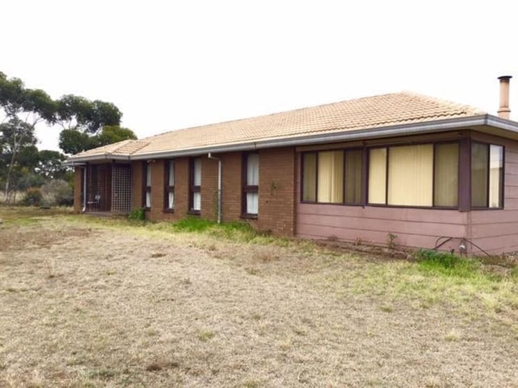 Click to view all images 80 Gard Road Mount Cottrell VIC 3024 - Image 3