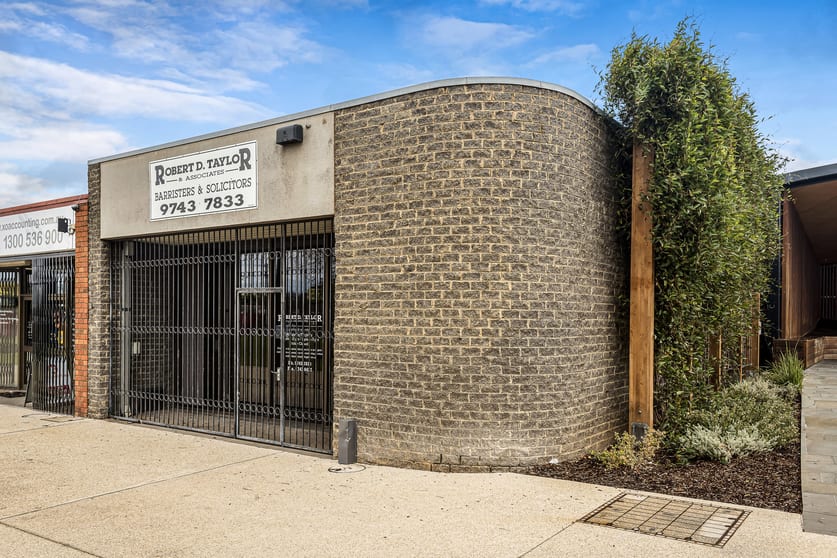Click to view all images 51B Palmerston St Melton VIC 3337 - Image 1