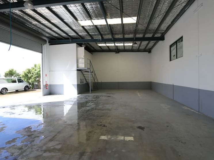 Click to view all images 4/25 Leda Drive Burleigh Heads QLD 4220 - Image 3