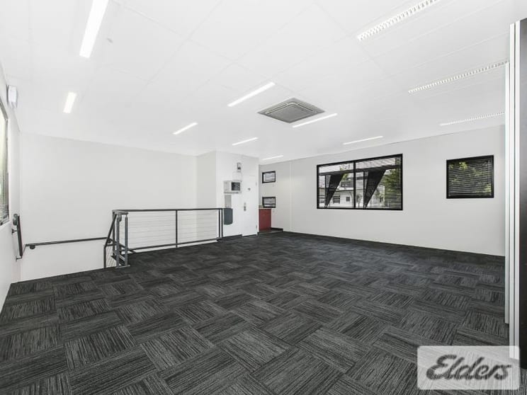 Click to view all images Newstead QLD 4006 - Image 3