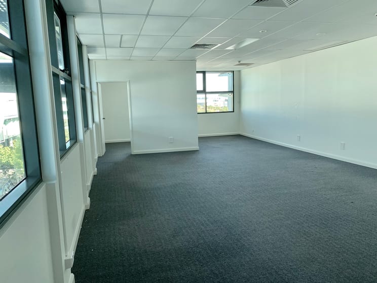 Click to view all images 10a/4 Innovation Parkway Birtinya QLD 4575 - Image 2