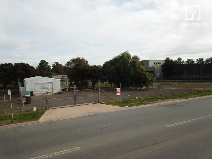 Click to view all images 14A Wheeler St Shepparton VIC 3630 - Image 1