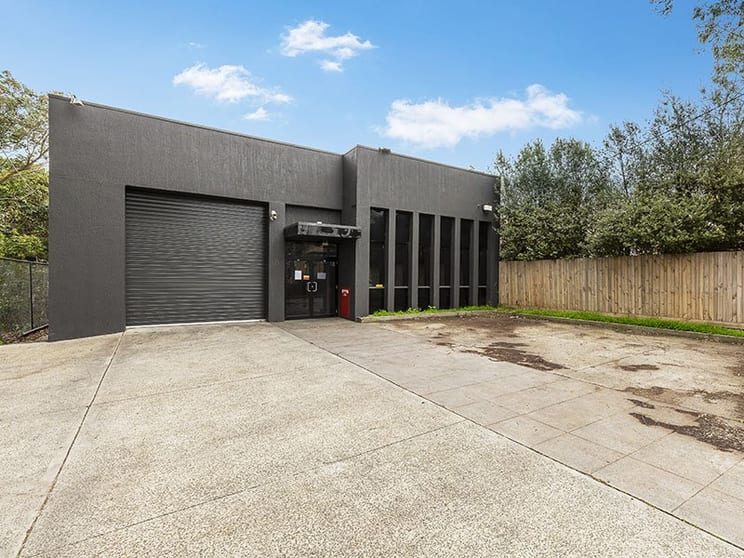Click to view all images 8 Glendale Street Nunawading VIC 3131 - Image 1