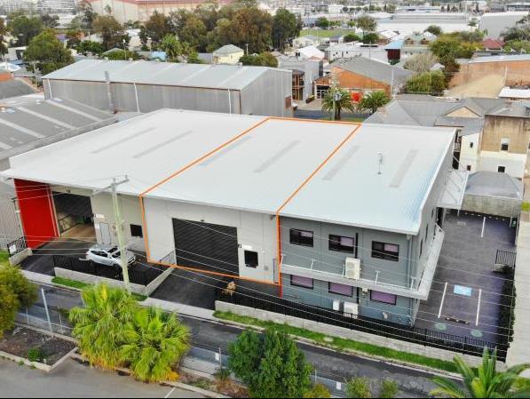 Click to view all images Unit 2/91 Lott Street Carrington NSW 2294 - Image 2