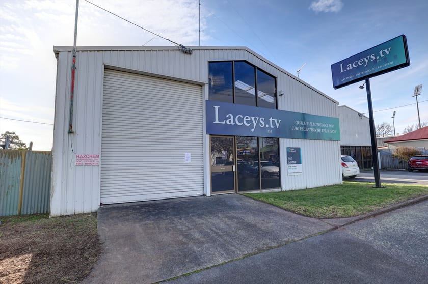 Click to view all images 20-22 Gleadow Street Invermay TAS 7248 - Image 3