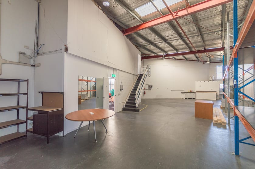 Click to view all images Ashmore QLD 4214 - Image 2