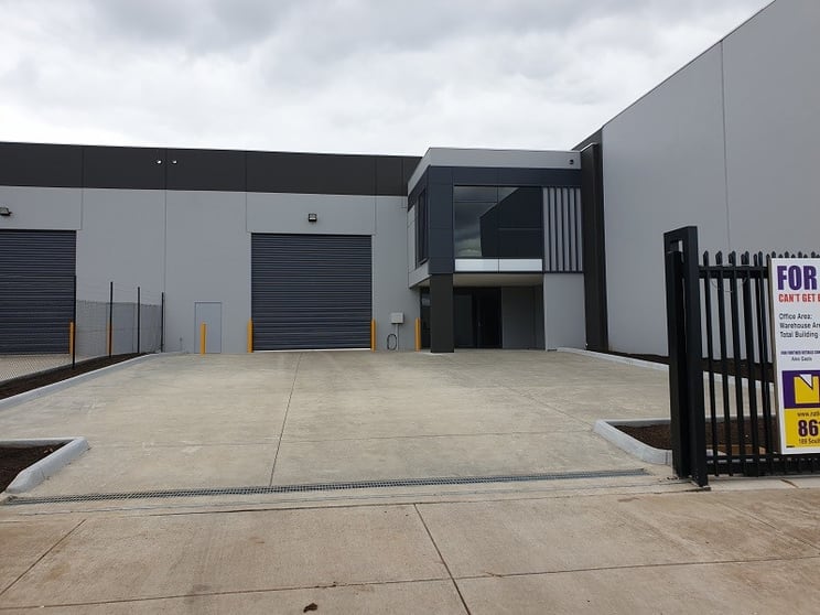 Click to view all images 108 Eucumbene Drive Ravenhall VIC 3023 - Image 1