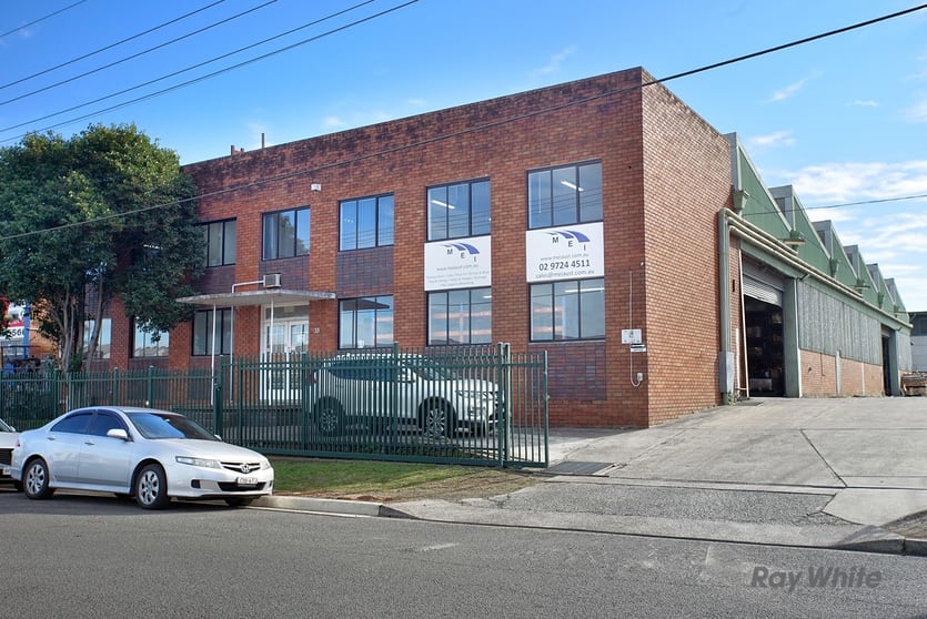 Click to view all images 31-33 Lisbon Street Fairfield East NSW 2165 - Image 1