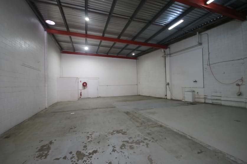 Click to view all images 1/8 Container Street Tingalpa QLD 4173 - Image 2