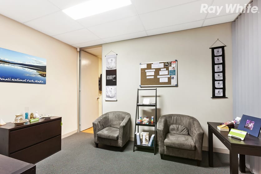 Click to view all images 9/249 Stud Road Wantirna VIC 3152 - Image 3