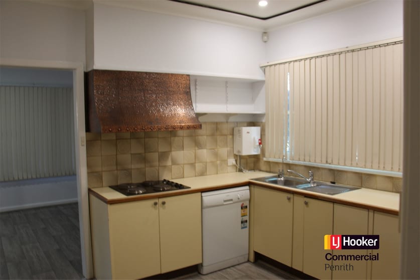 Click to view all images Penrith NSW 2750 - Image 2