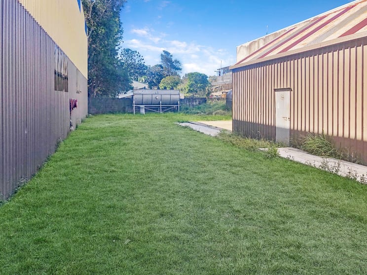 Click to view all images 35 Allen Street Moffat Beach QLD 4551 - Image 3