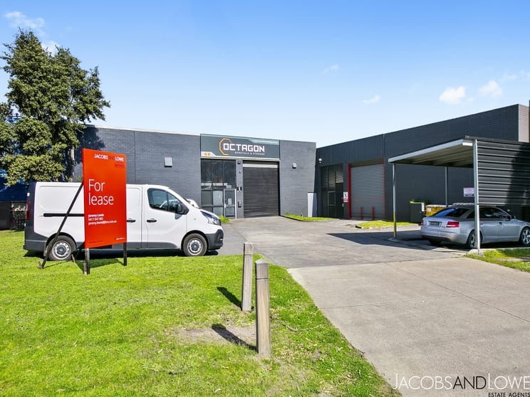 Click to view all images 3/72 Yuilles Road Mornington VIC 3931 - Image 3