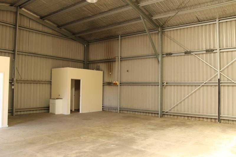 Click to view all images Unit 2/7 Scott Place Orange NSW 2800 - Image 2