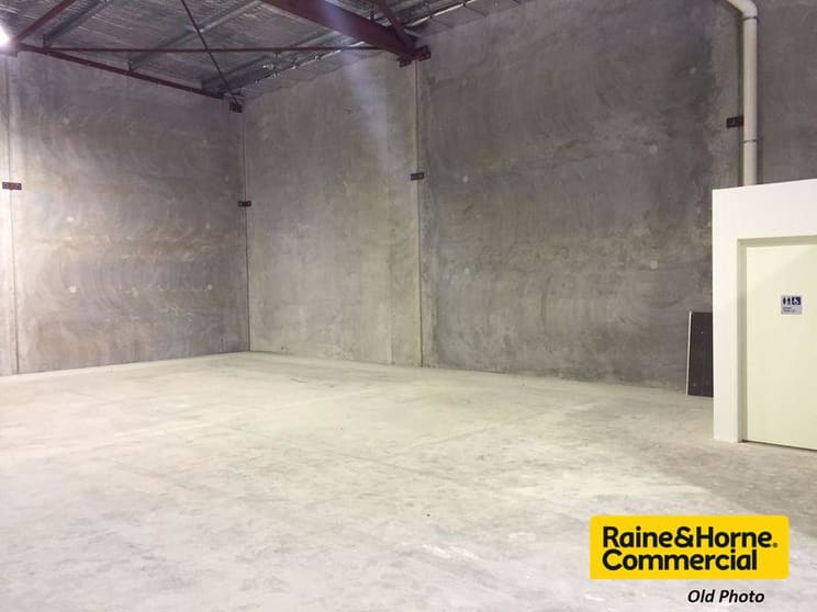 Click to view all images Unit 1 / 130 Cutler Road Jandakot WA 6164 - Image 3