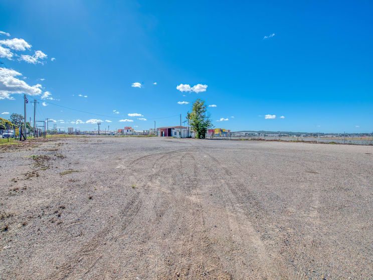 Click to view all images Site 303 Ashover Road Archerfield QLD 4108 - Image 1