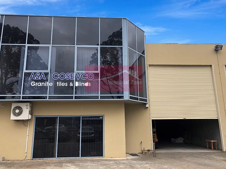 Click to view all images Unit 3/2 Heald Road Ingleburn NSW 2565 - Image 1