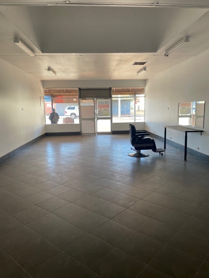 Click to view all images Shop 2 / 204 Lane Street Boulder WA 6432 - Image 2