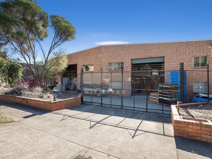 Click to view all images 17 Fisher Street Silverwater NSW 2128 - Image 2