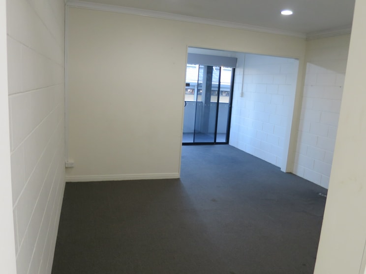 Click to view all images 11/86 City Road Beenleigh QLD 4207 - Image 3