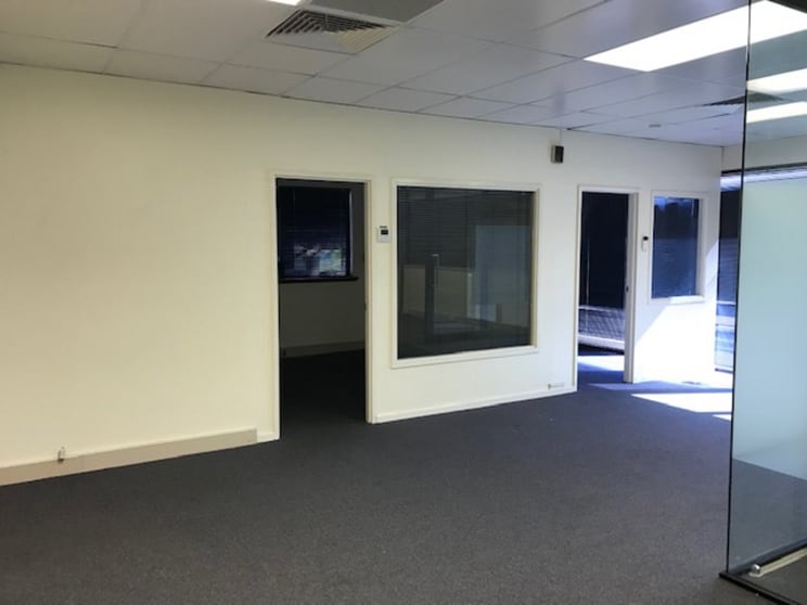 Click to view all images 119 Broadway Avenue Bassendean WA 6054 - Image 1