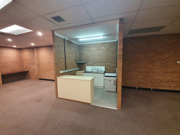 Click to view all images 9 Llewellyn Place Hallam VIC 3803 - Image 3