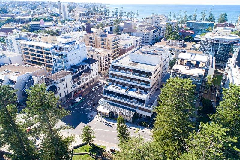 Click to view all images 306/39 East Esplanade Manly NSW 2095 - Image 1