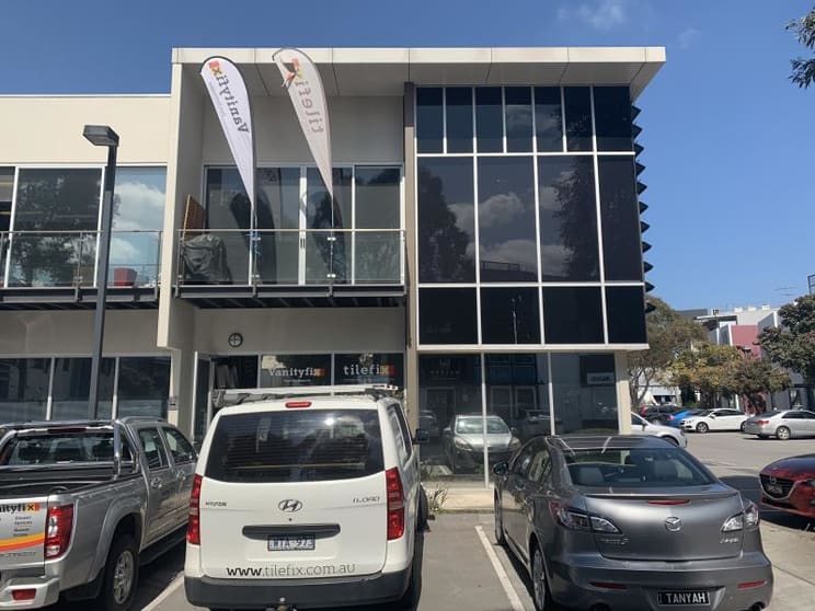 Click to view all images 130 - 15 Hall Street Port Melbourne VIC 3207 - Image 1
