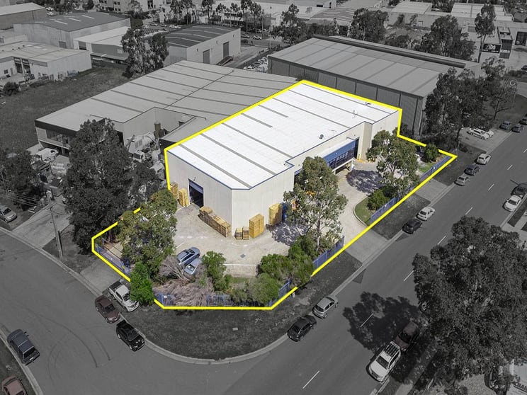Click to view all images Units 1 & 2/13 Shaw Road Ingleburn NSW 2565 - Image 1
