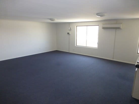 Click to view all images Unit 1, 310 Goonoo Goonoo Road Tamworth NSW 2340 - Image 2