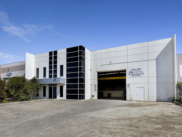 Click to view all images 25 Merri Concourse Campbellfield VIC 3061 - Image 1