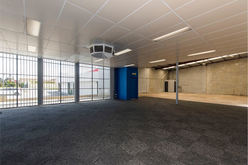 Click to view all images 2/73 Buckingham Drive Wangara WA 6065 - Image 3
