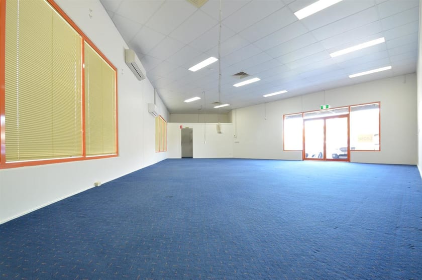 Click to view all images Shop 1/4a Garnett Road East Maitland NSW 2323 - Image 3